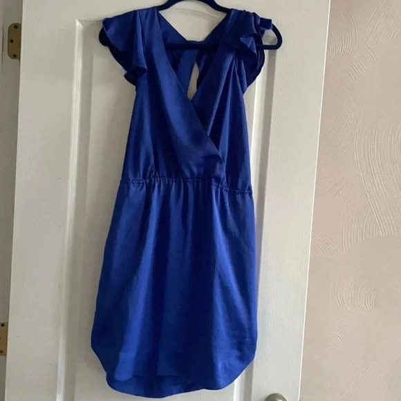 BCBGeneration Faux Wrap dress Azure Blue Size medium NWT Cocktail Minidress - Picture 3 of 12